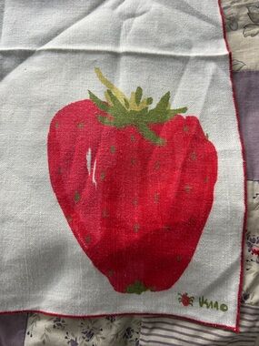 Vintage strawberry cloth napkins, 8